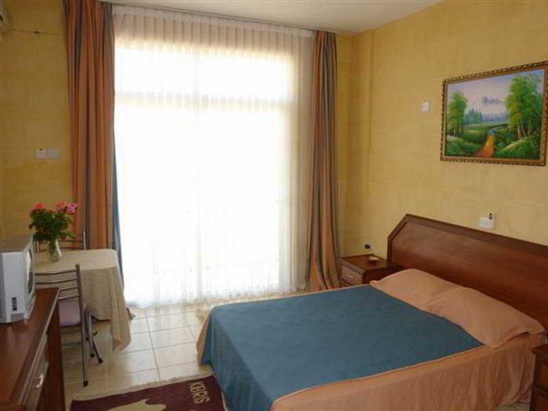 Lapida Garden Hotel Lapithos  Exterior foto